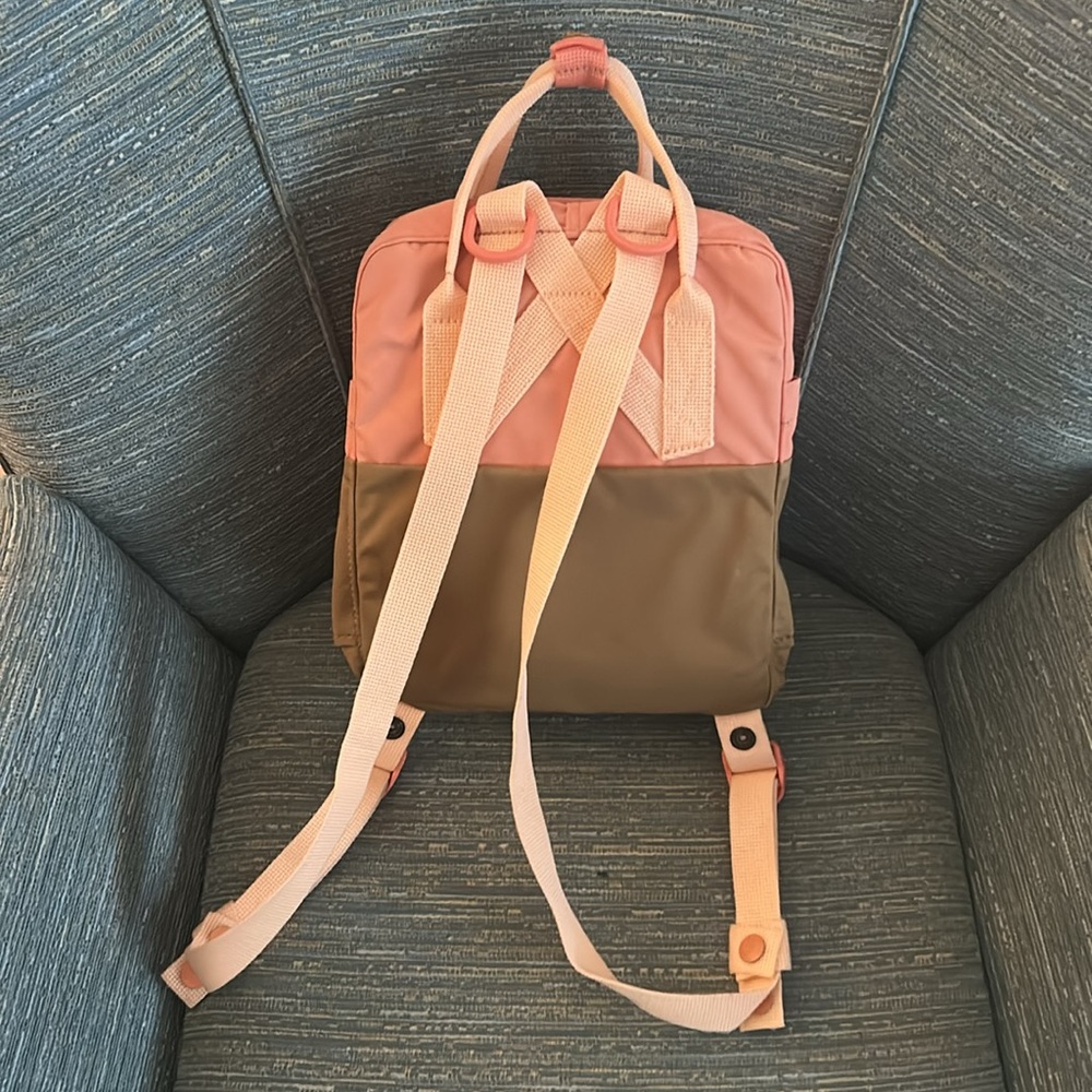 Fjallraven Mini Tan & Pink Backpack - Picture 2 of 4